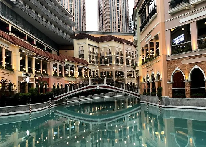 Apartment En Thuis - Mckinley Hill, Taguig