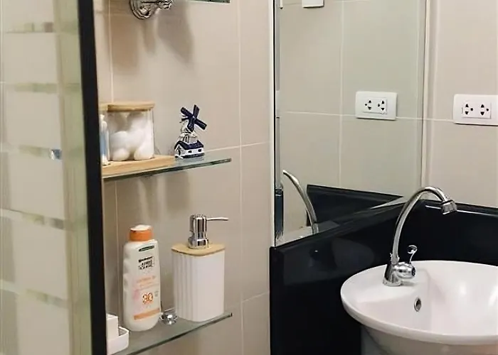 Apartment En Thuis - Mckinley Hill, Taguig